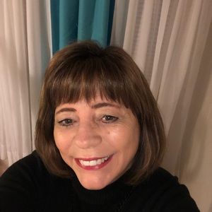 Meet your Posher, Regina